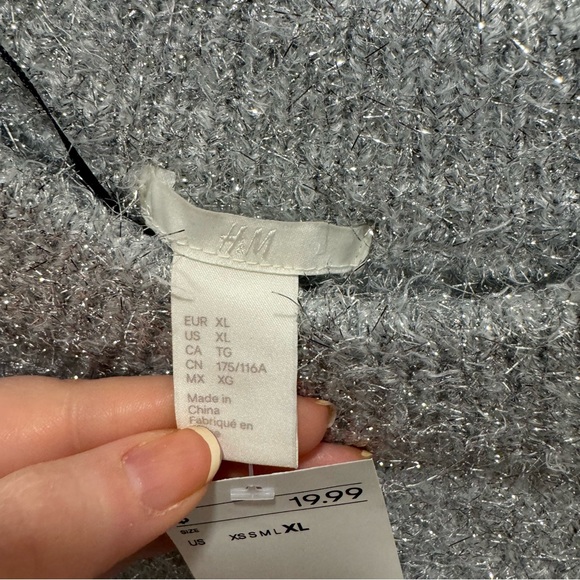 NWT H&M Tinsel Sparkly Sweater - Picture 3 of 5